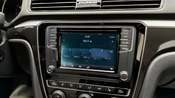 Protective glass Pixsel for monitor VOLKSWAGEN PASSAT - 6.2“ 2015 - 2019 (B8)