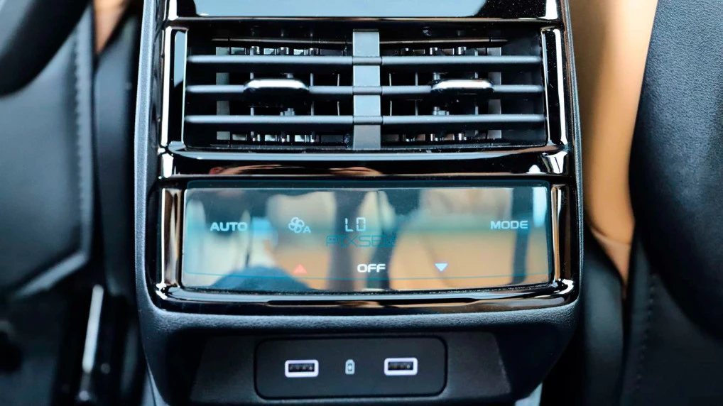 Protective glass Pixsel for climate-control GEELY MONJARO - 6“ 2023 -