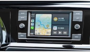 Protective glass Pixsel for monitor VOLKSWAGEN CARAVELLE - 6.5“ 2020 - 2024