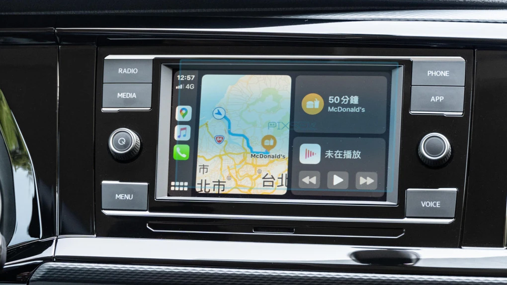 Protective glass Pixsel for monitor VOLKSWAGEN CARAVELLE - 6.5“ 2020 - 2024